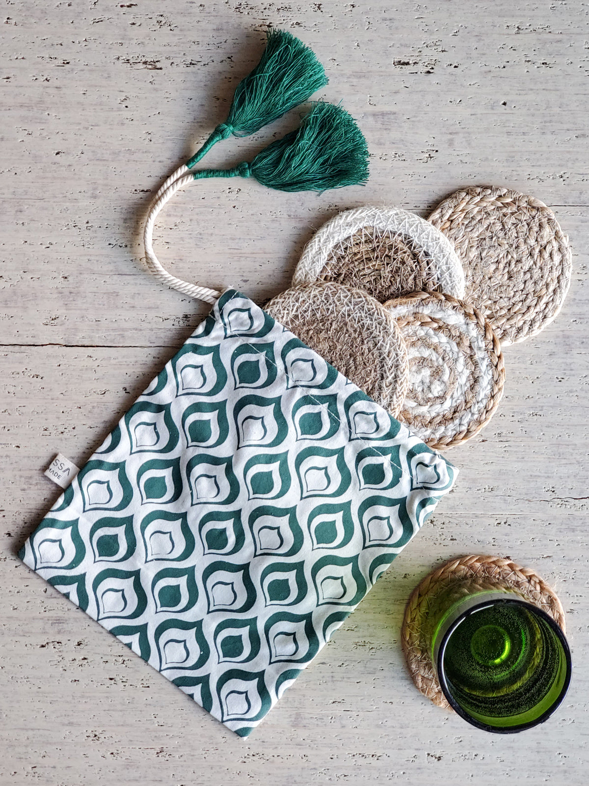 Natural Coaster Gift Set with Green pouch 4"