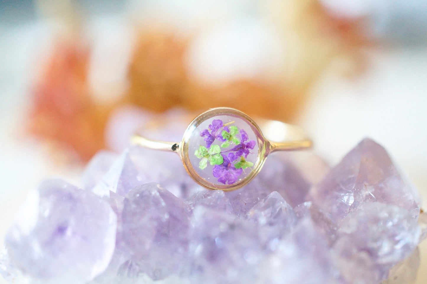 Real Pressed Flower and Resin Ring, Circle Gold Band in Green and Purple
