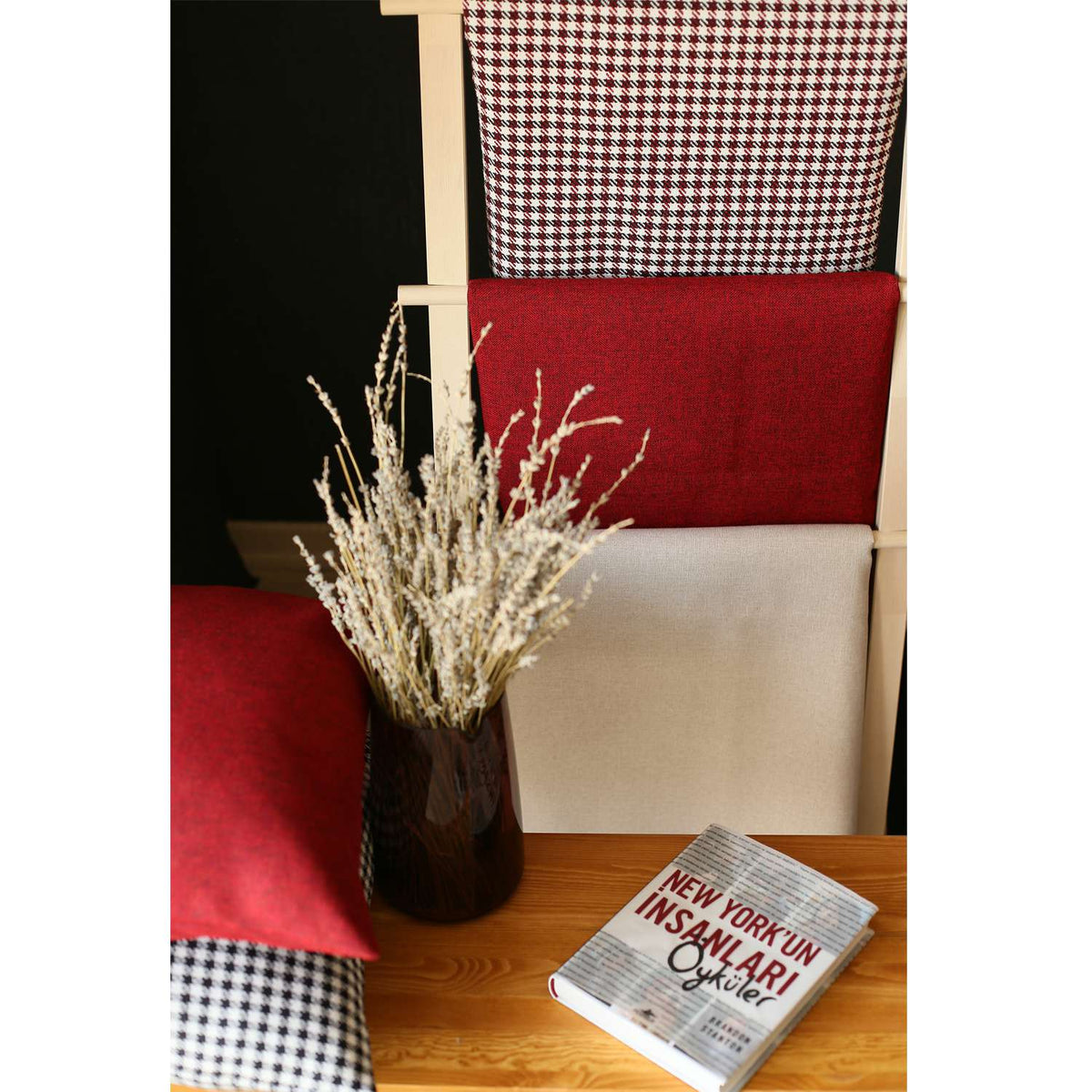 Boho-Chic Set of 4 Handcrafted Decorative Throw Pillow Cover Houndstooth Jacquard 18" x 18" Black & Red Square Pillowcase for Couch, Bedding